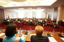 Trzy pomys�y jak nawi�za� lepszy kontakt z publiczno�ci� przed prezentacj�